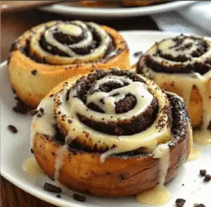 Oreo Cookie-Stuffed Cinnamon Rolls"